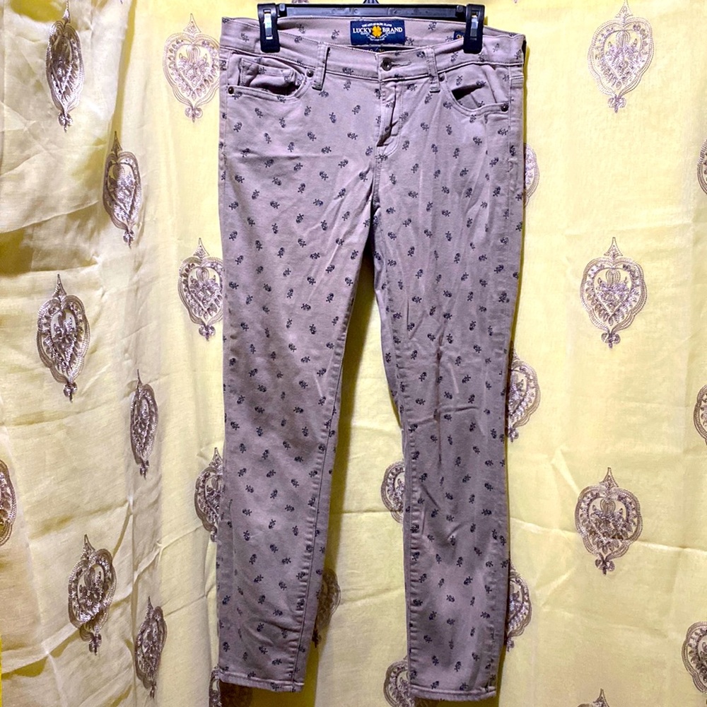 LUCKY CHARLIE SUPER SKINNY SKULL/CROSSBONES JEANS SZ 10/30